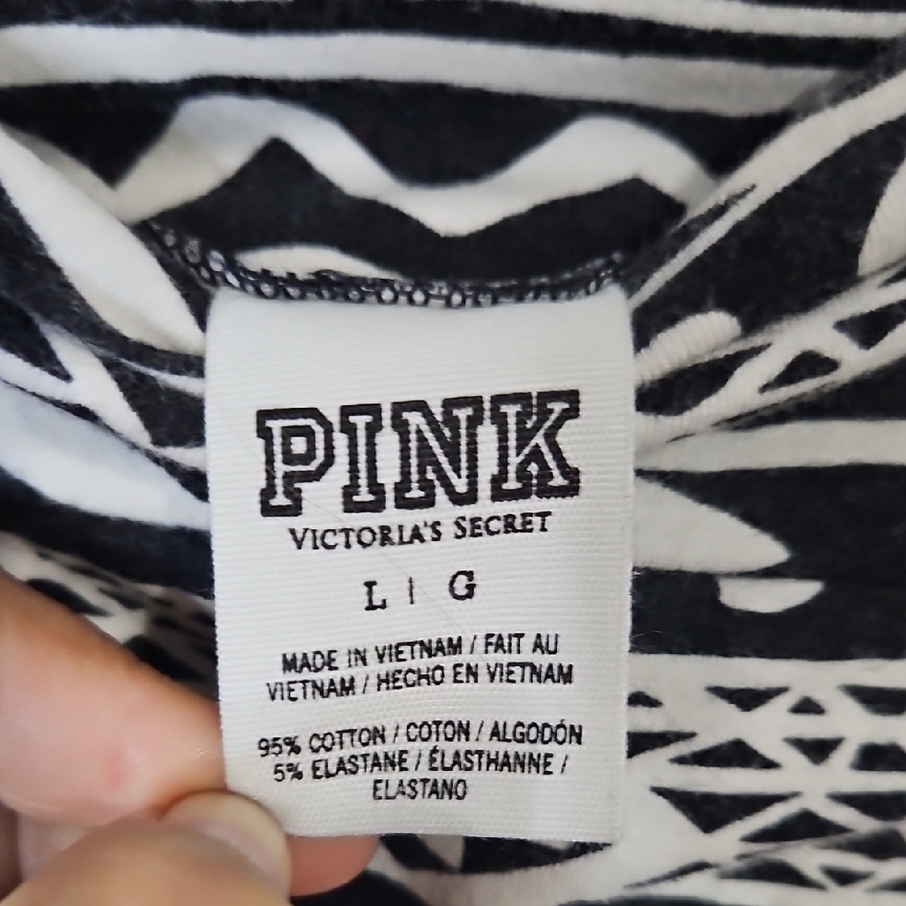 PINK Victoria's Secret Black and White Patterned Mini Skirt - Picture 4 of 4